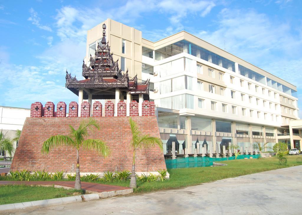 Man Myanmar Hotel Naypyidaw Exteriér fotografie