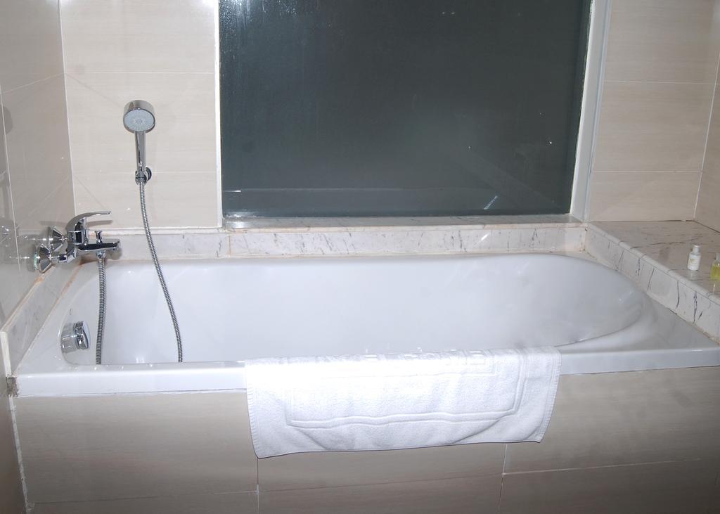 Man Myanmar Hotel Naypyidaw Pokoj fotografie