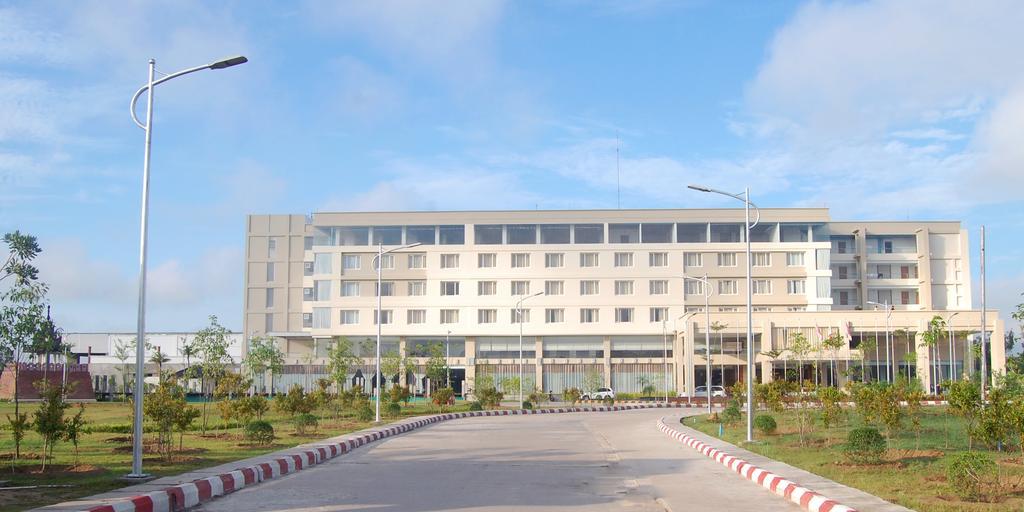 Man Myanmar Hotel Naypyidaw Exteriér fotografie