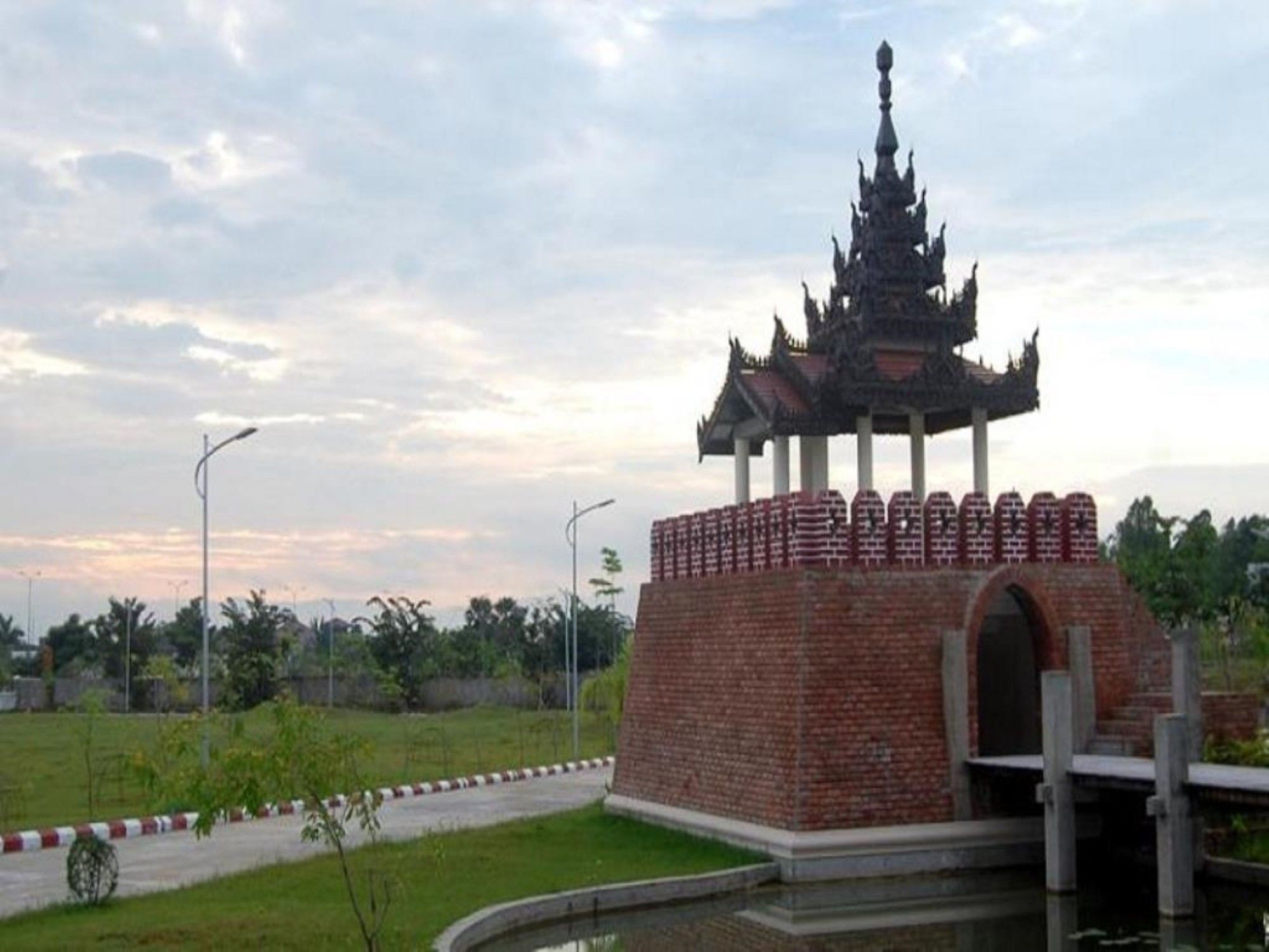 Man Myanmar Hotel Naypyidaw Exteriér fotografie